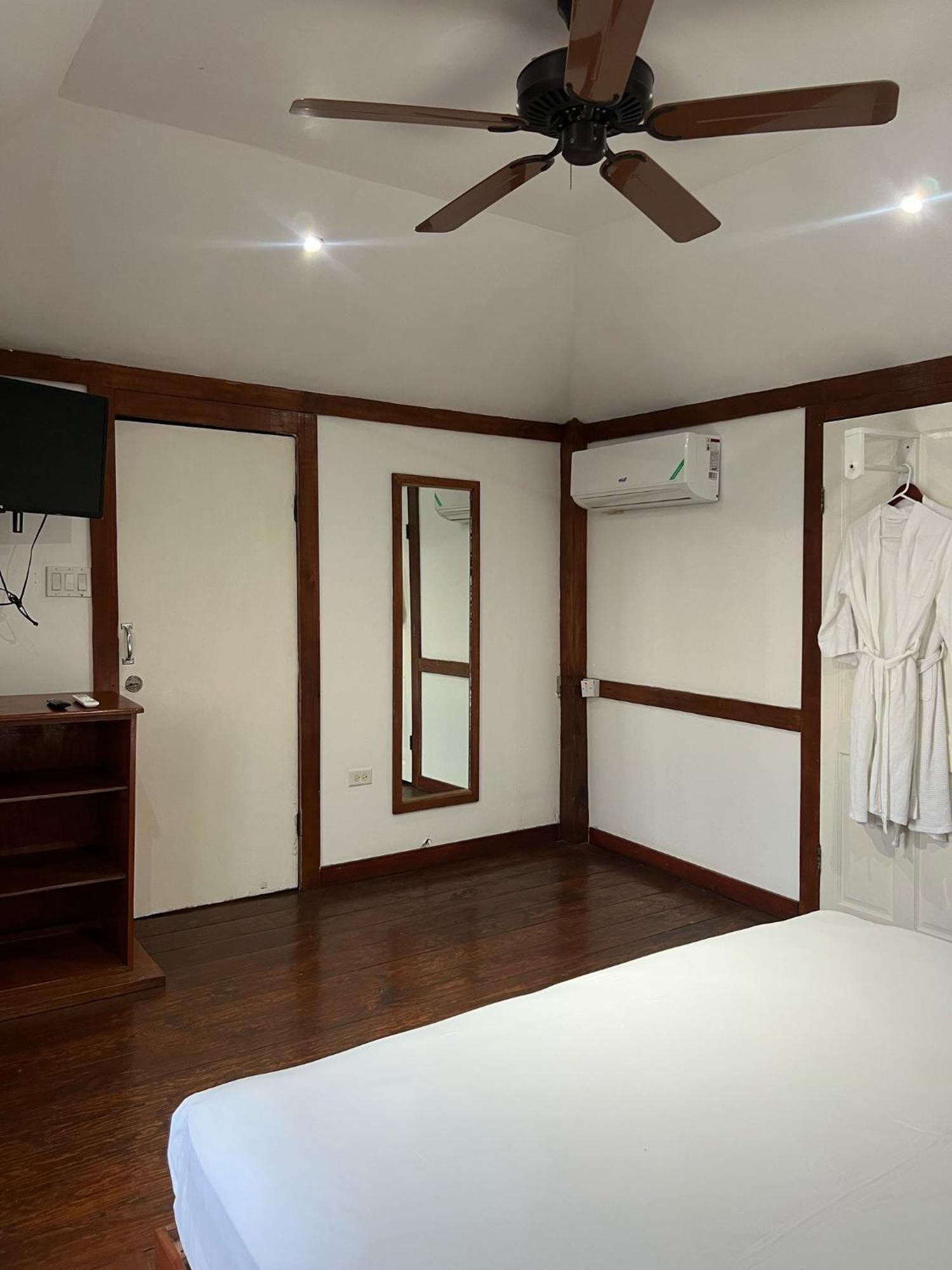 The Sea Cliff Hotel Resort & Spa Port Antonio Eksteriør billede